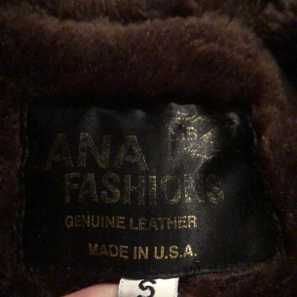 Leather coat - Picture 2 of 2